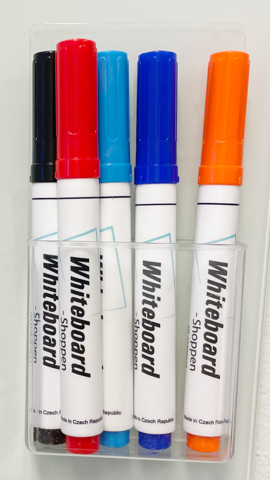 Aftagelig genanvendelig penneholder