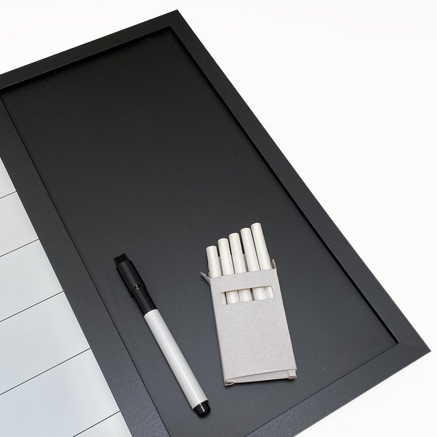 Whiteboard med ugeplan TYSK, kork og kridt tavle 60 x 40 cm, inkl. sort magnetisk tush, 4 x sorte 20 mm magneter, 12 sorte nåle og 1 pakke kridt (5 stk.) #3