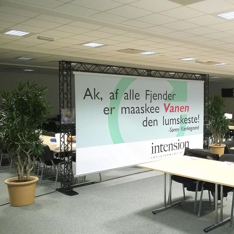 Base Side, 20 x 40 cm, til Crown Truss 10, sort