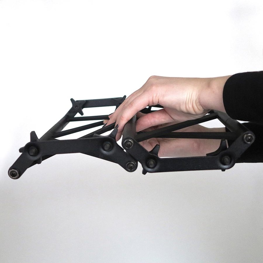 Crown Truss 15 t&aring;rn - sort