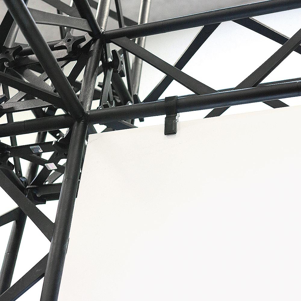 CROWN TRUSS 15 L-shape wall 3 x 3 m, Sort | Dansk Skilte Inventar