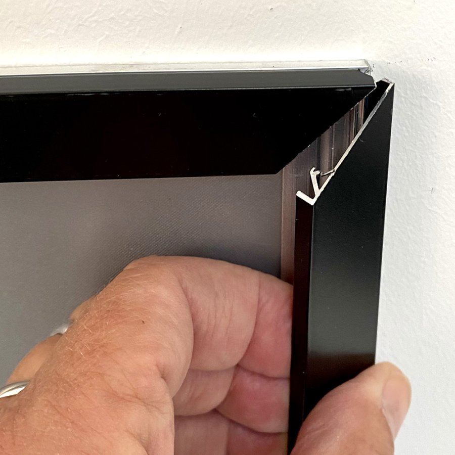 Klikramme med 20mm aluminium fladprofil, sort - A4