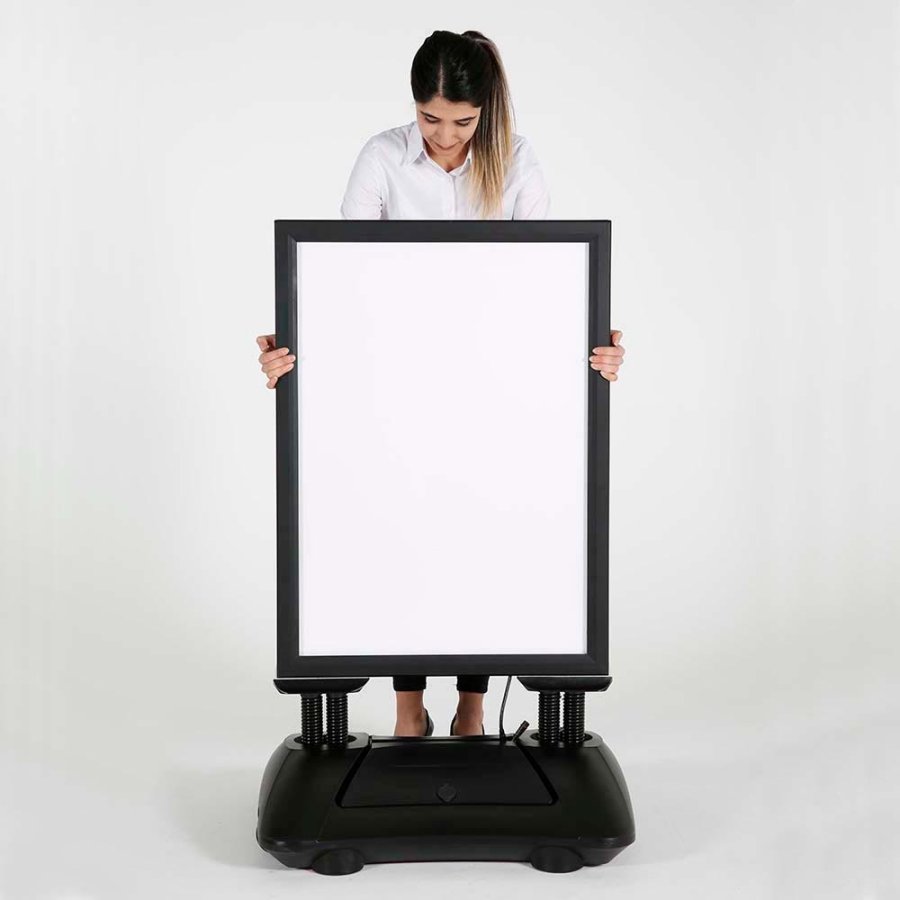 Wind-LED Pro Waterbase Gadeskilt, 44mm ramme,  A1 - inkl. batteri. Sort