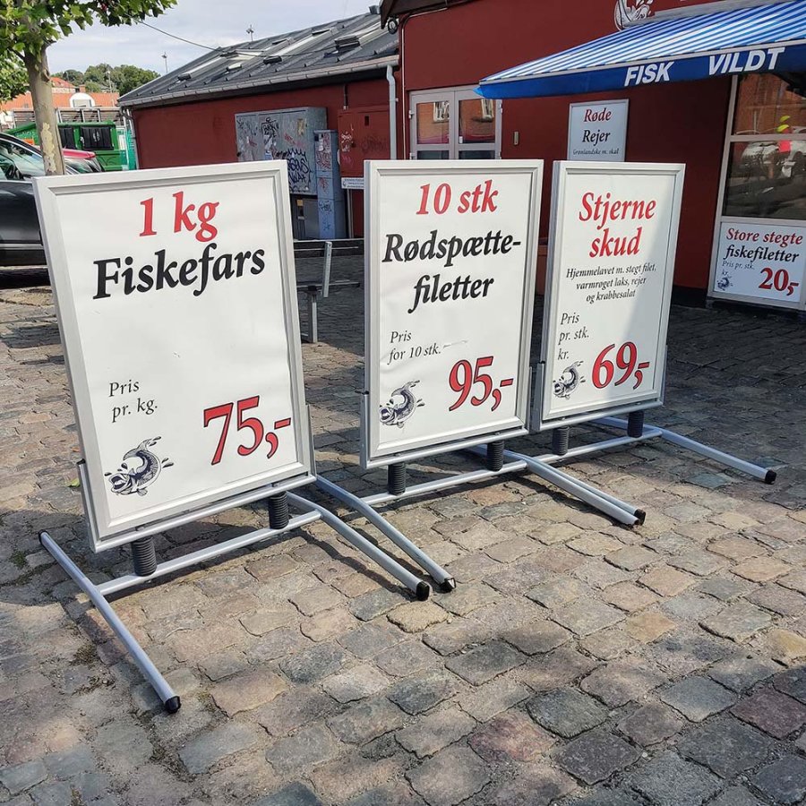 Wind-Line Lux Gadeskilt - A0 - s&oslash;lv