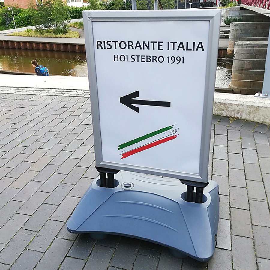 Wind-Sign Waterbase Budget Gadeskilt - A0 - s&oslash;lv