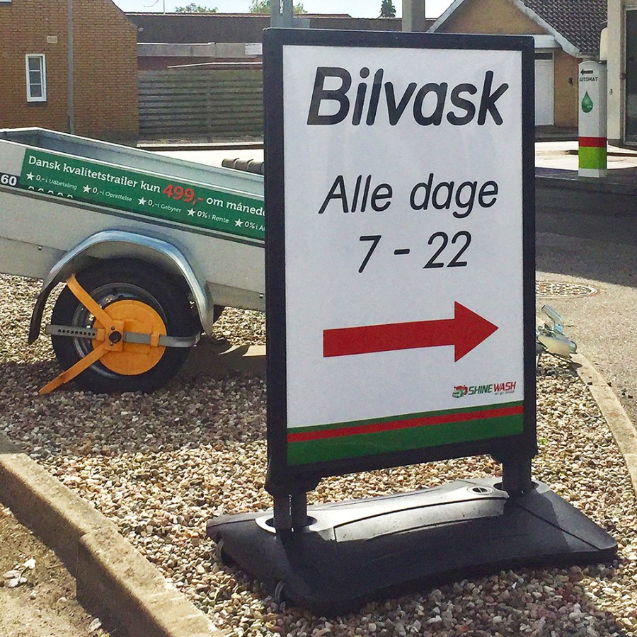 Gadeskilt, Wind-Sign Waterbase Budget, 40 mm aluprofil, Sort, A1 - 59,4 x 84,1 cm