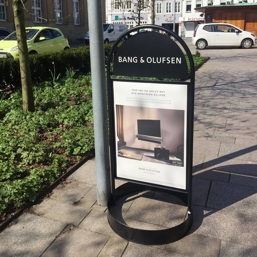 Gotik Circle Gadeskilt med logoplade, sort - 50x70 cm